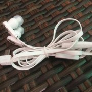 库存入耳式扁口8600耳机