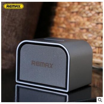 Remax/睿量 M8mini无线蓝牙音箱音响手机HIFI重低音炮金属小钢炮