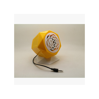 新款上市厂家直销创意迷你便携式菱形串线插卡类型小音箱