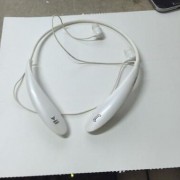 蓝牙耳机 颈挂式 CSR 时尚一拖二HBS800运动型跑步震动蓝牙耳机