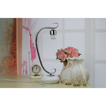 蓝牙音箱与无限色彩完美结合的LED球泡灯会唱歌会跳舞厂家直销