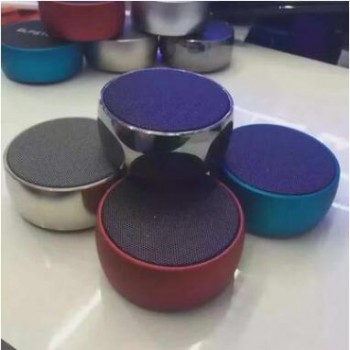 BS01 重低音小钢炮蓝牙音箱现货批发