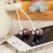 意达欧入耳式手机耳机IS1立体声高品质带麦线控正品耳机可代发