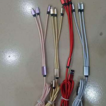 一拖三数据线适用苹果安卓Type-C三合一布艺编制快充1.2米充电线