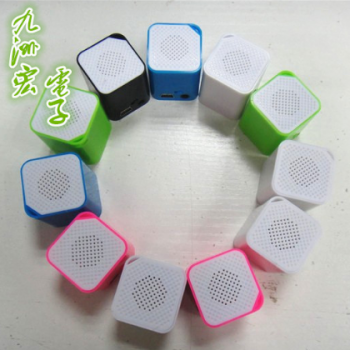 批发新款小立方MP3 带外响音乐播放器 插卡mp3夹子 外贸礼品订单图1