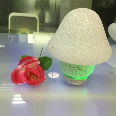 3D立体发光LED蓝牙音响收音机通话功能可爱动物造型音箱新品实惠