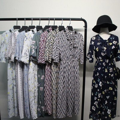 复古小清新韩国短袖v领小碎花雪纺喇叭袖中长款连衣裙夏a型花裙 复古小清新韩国短袖v领小碎花雪纺喇叭袖中长款连衣裙夏a型花裙