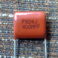 LED专用阻容降压电容824J400V P15