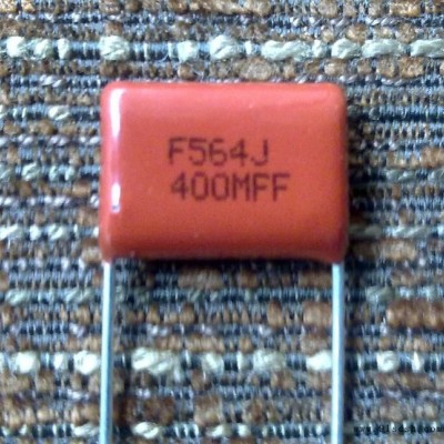 LED专用阻容降压电容564J400V P15