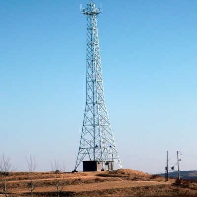 铁路通讯铁塔厂家  30米无线通讯塔厂家 广播通讯塔厂家 泰翔定制 实力厂家