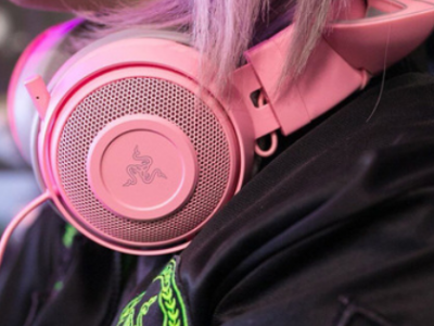 Razer kraken2019 雷蛇北海巨妖游戏耳机头戴式 耳麦粉晶猫耳朵